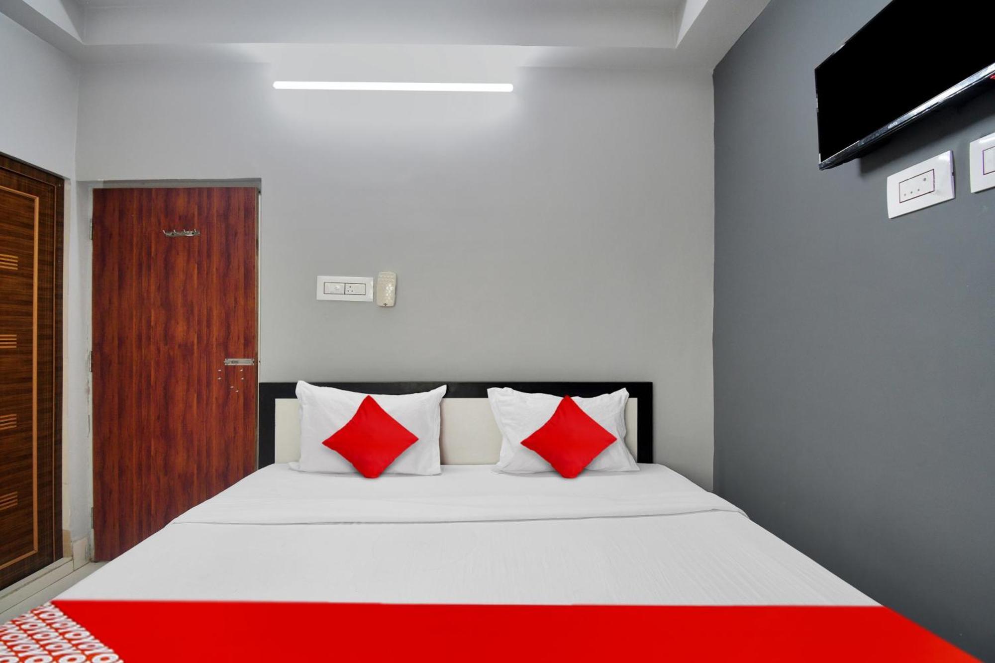 Super Hotel O Royal Empire Calcutta  Esterno foto