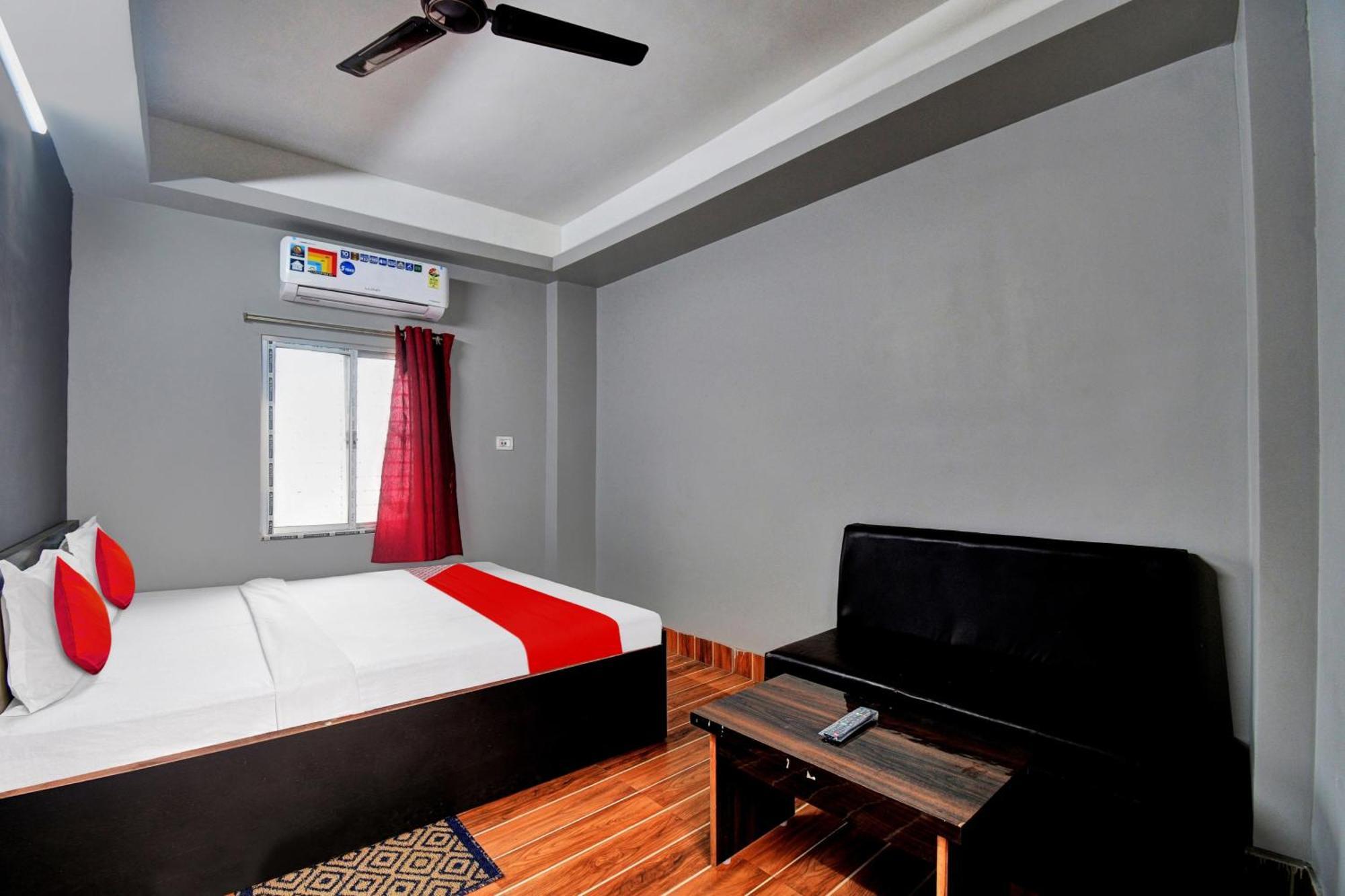 Super Hotel O Royal Empire Calcutta  Esterno foto
