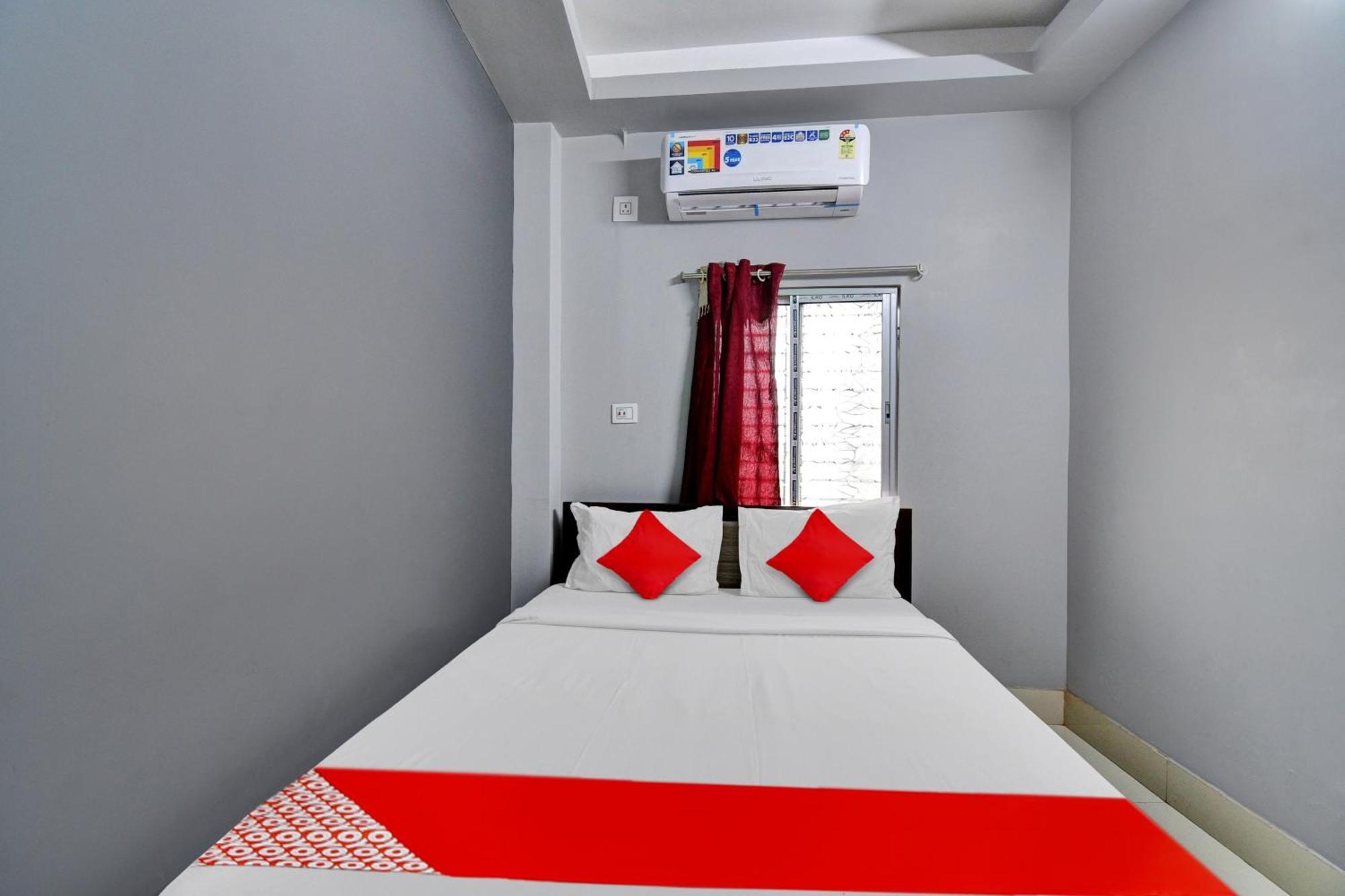 Super Hotel O Royal Empire Calcutta  Esterno foto